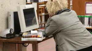 hari kunjungan perpustakaan