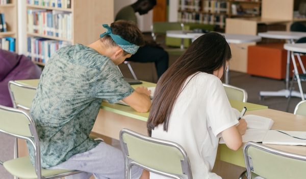Perbedaan Literasi Dan Numerasi
