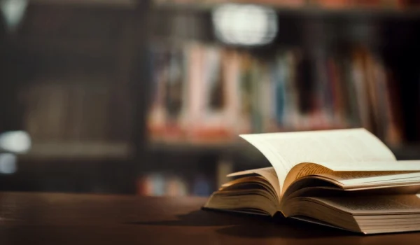 manfaat menggunakan aplikasi layout buku