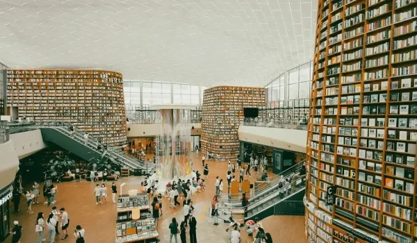 perpustakaan terbesar di indonesia